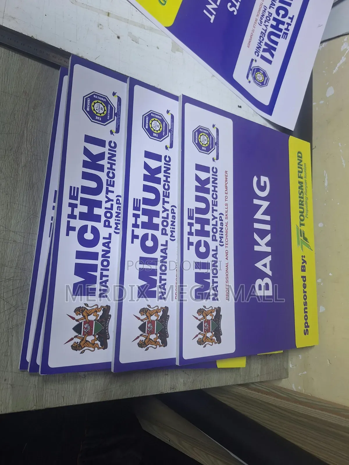 Placards, Placard