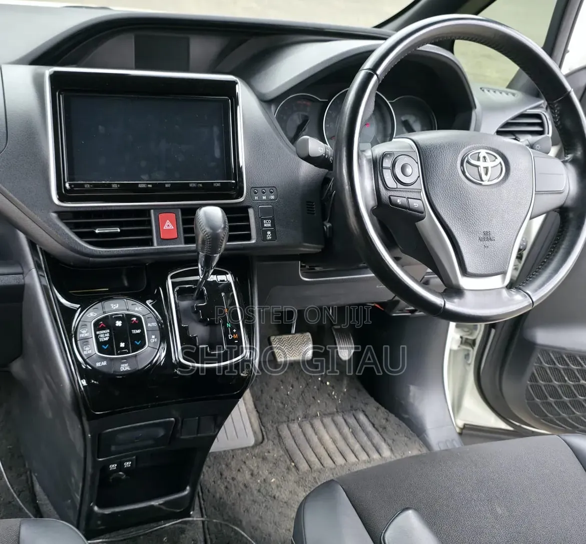 Toyota Noah 2019 White