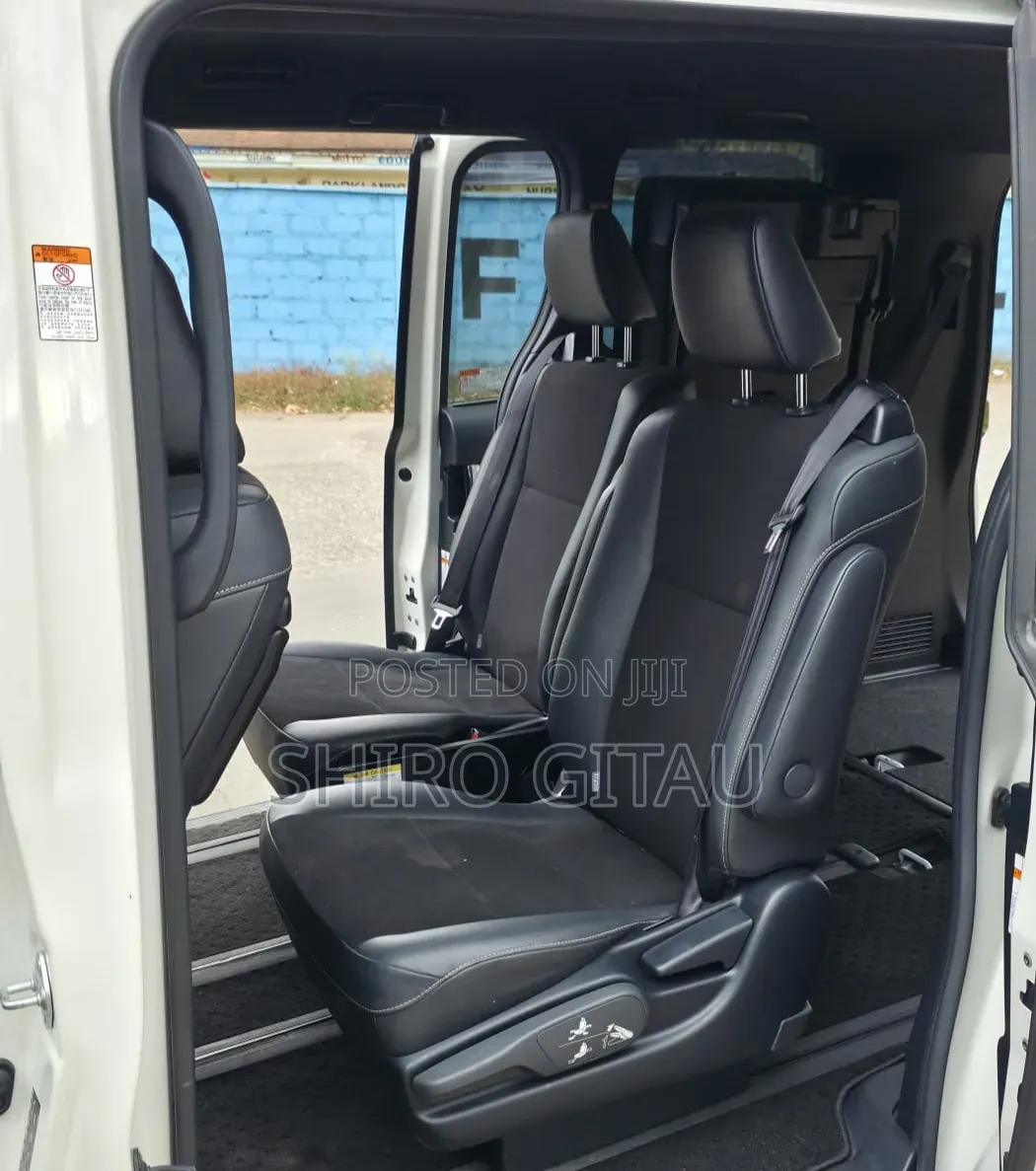 Toyota Noah 2019 White