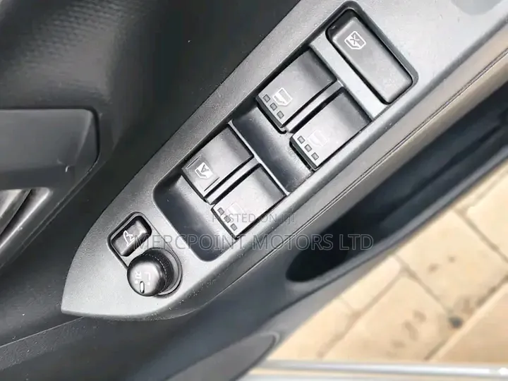 Daihatsu Mira 2020 Silver