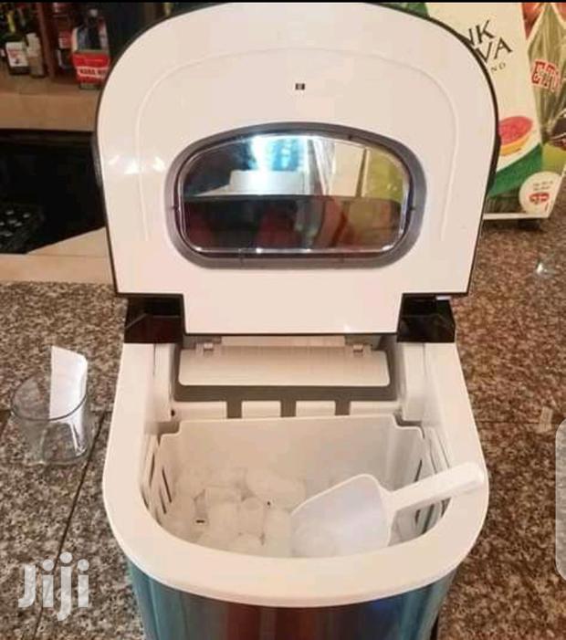 Ice Cube Maker Machine