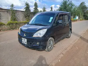 Mitsubishi Delica 2011 Black