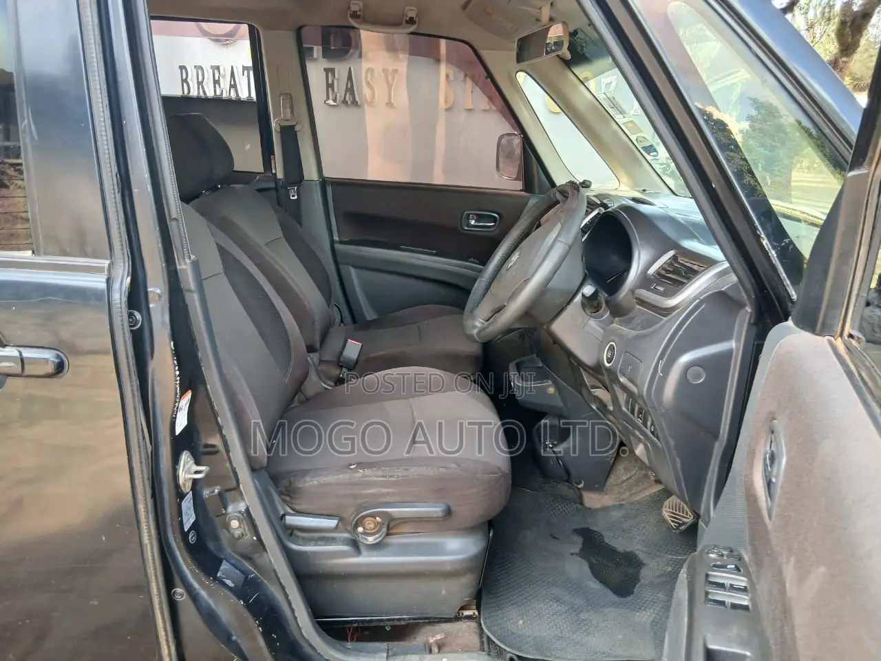 Mitsubishi Delica 2011 Black
