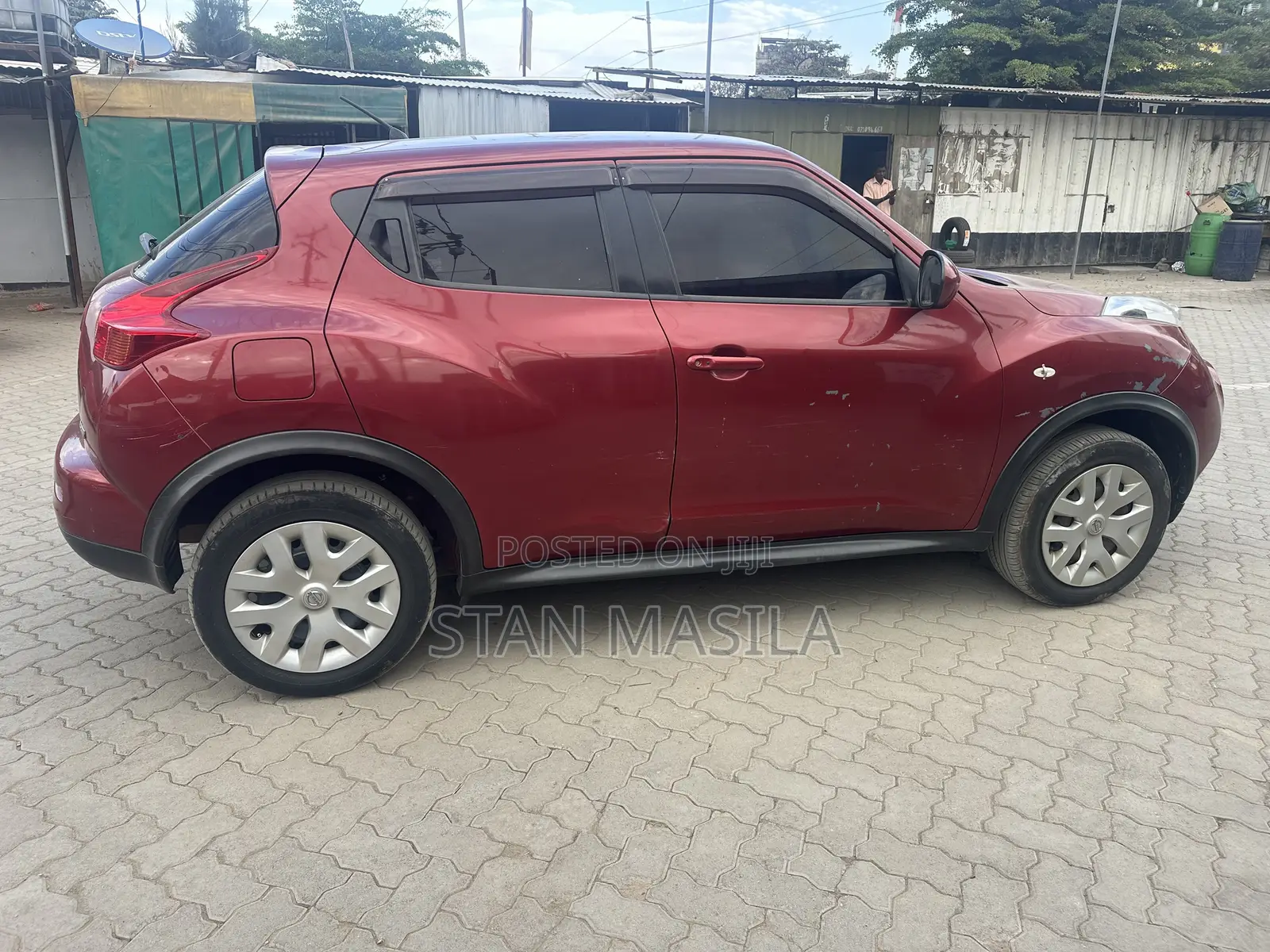 Nissan Juke 2013 Maroon