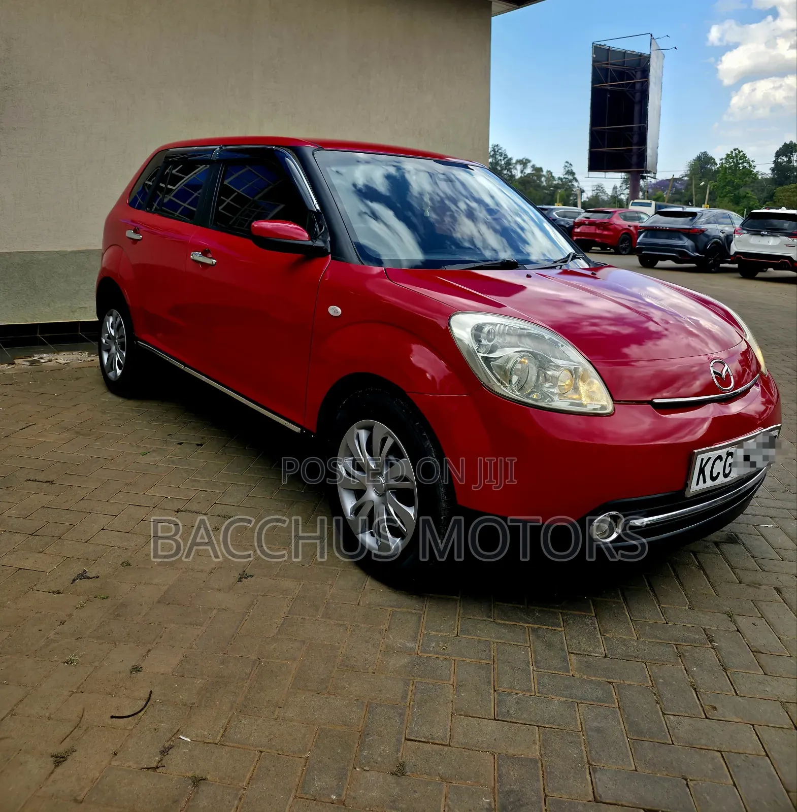 Mazda Verisa 2008 Red