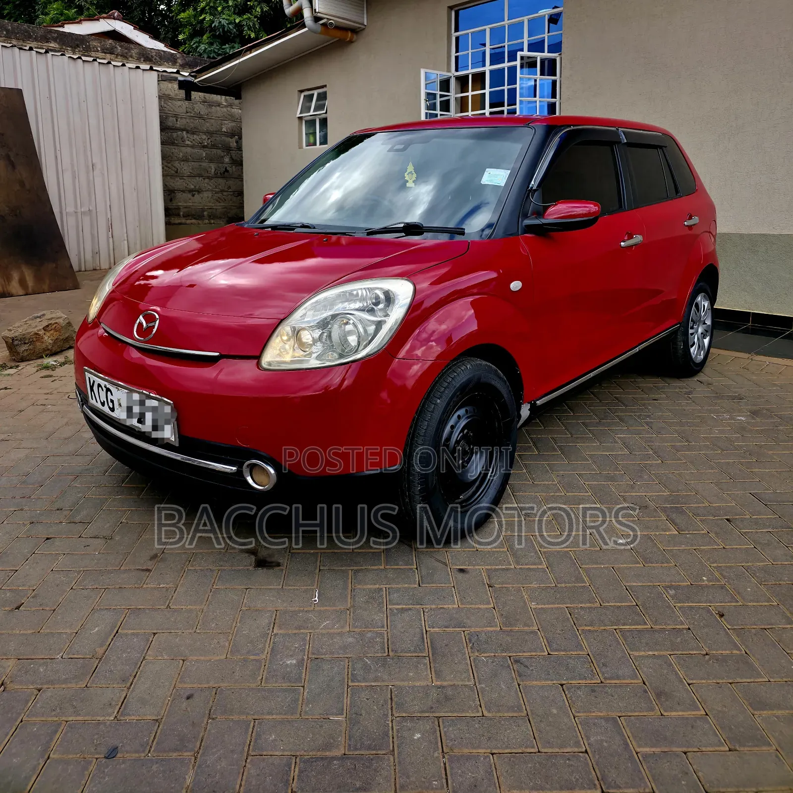 Mazda Verisa 2008 Red