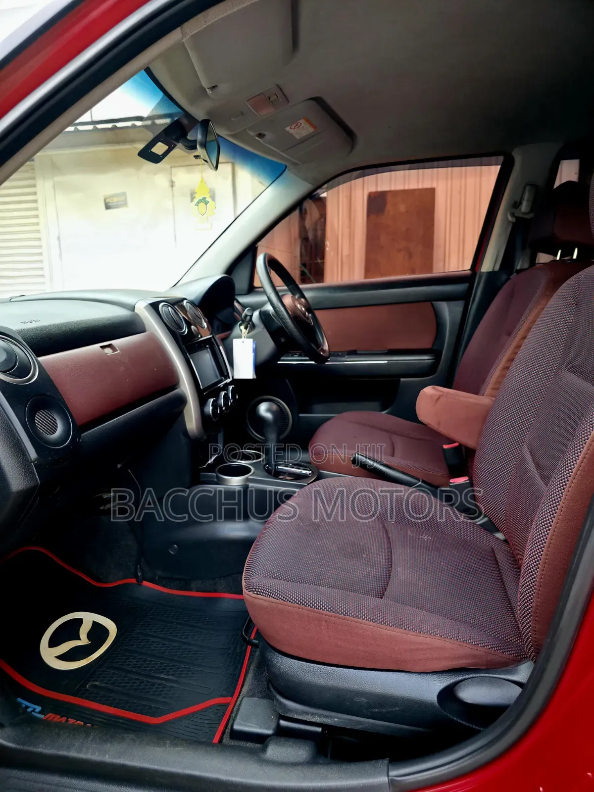 Mazda Verisa 2008 Red