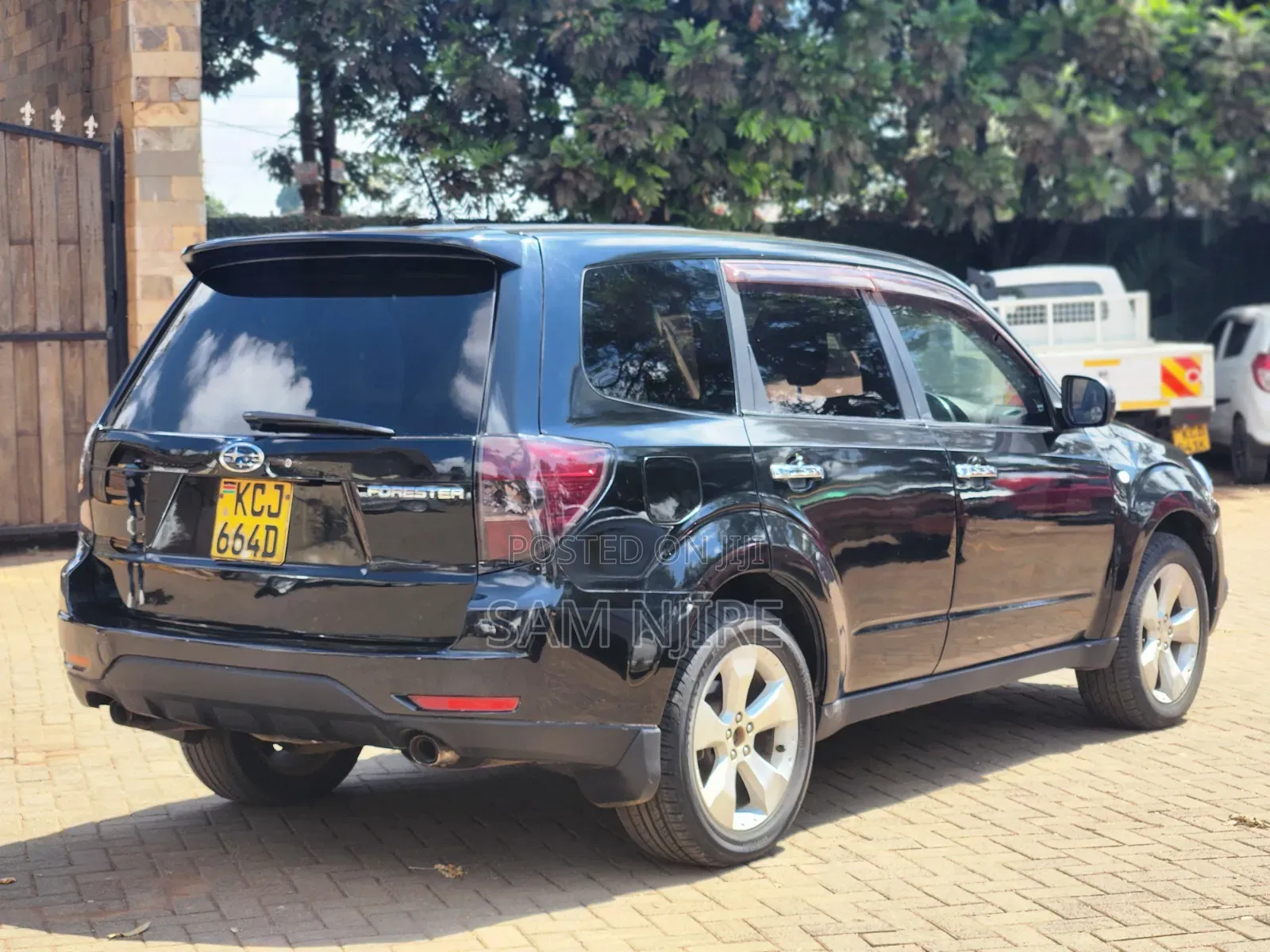 Subaru Forester 2010 Black