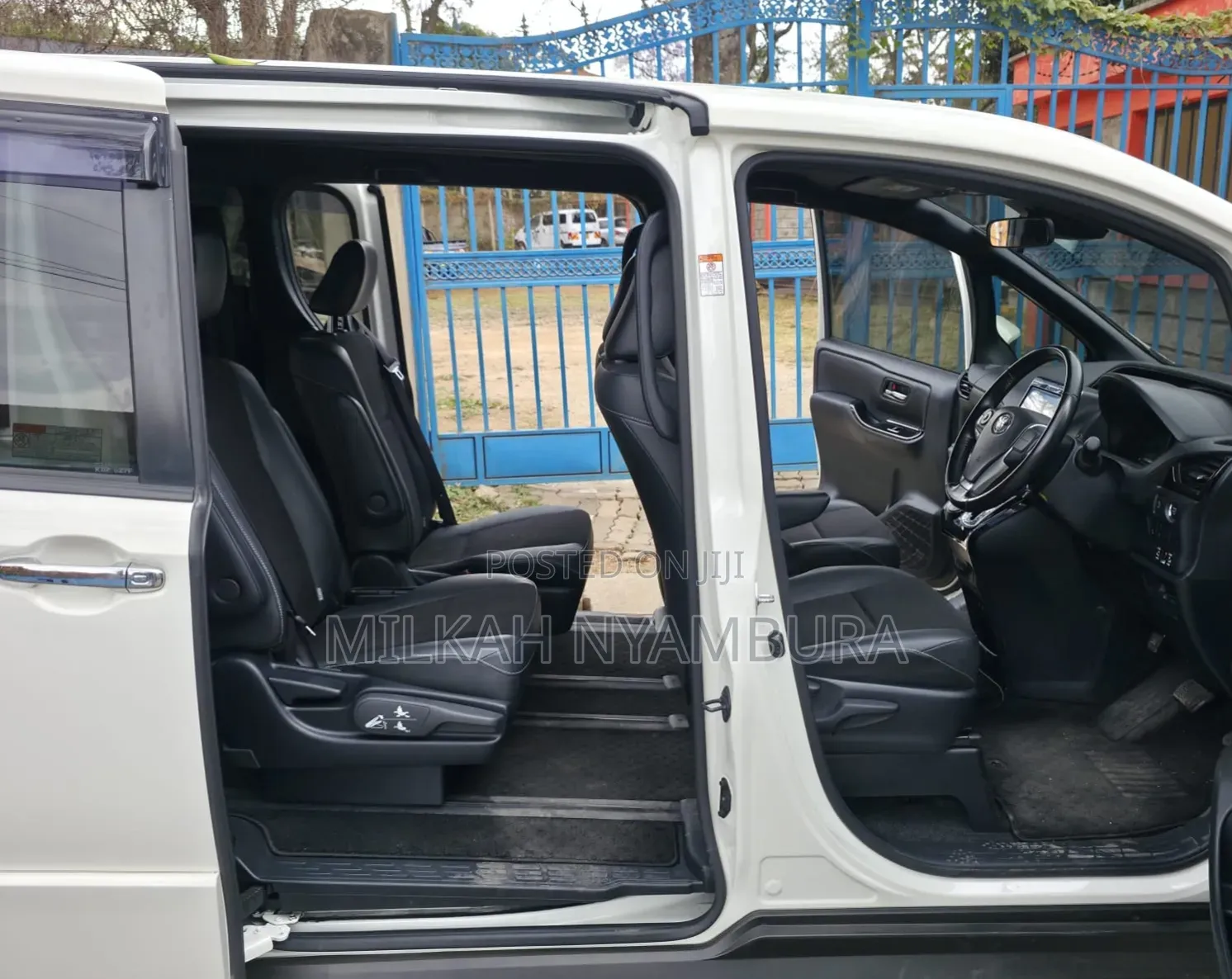 Toyota Noah 2019 White