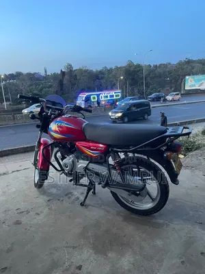 Bajaj Boxer 125 2024 Red