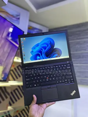 Laptop Lenovo ThinkPad X260 8GB Intel Core i5 SSD 256GB