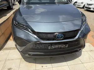 Toyota Harrier 2.5 Hybrid 2020 Blue