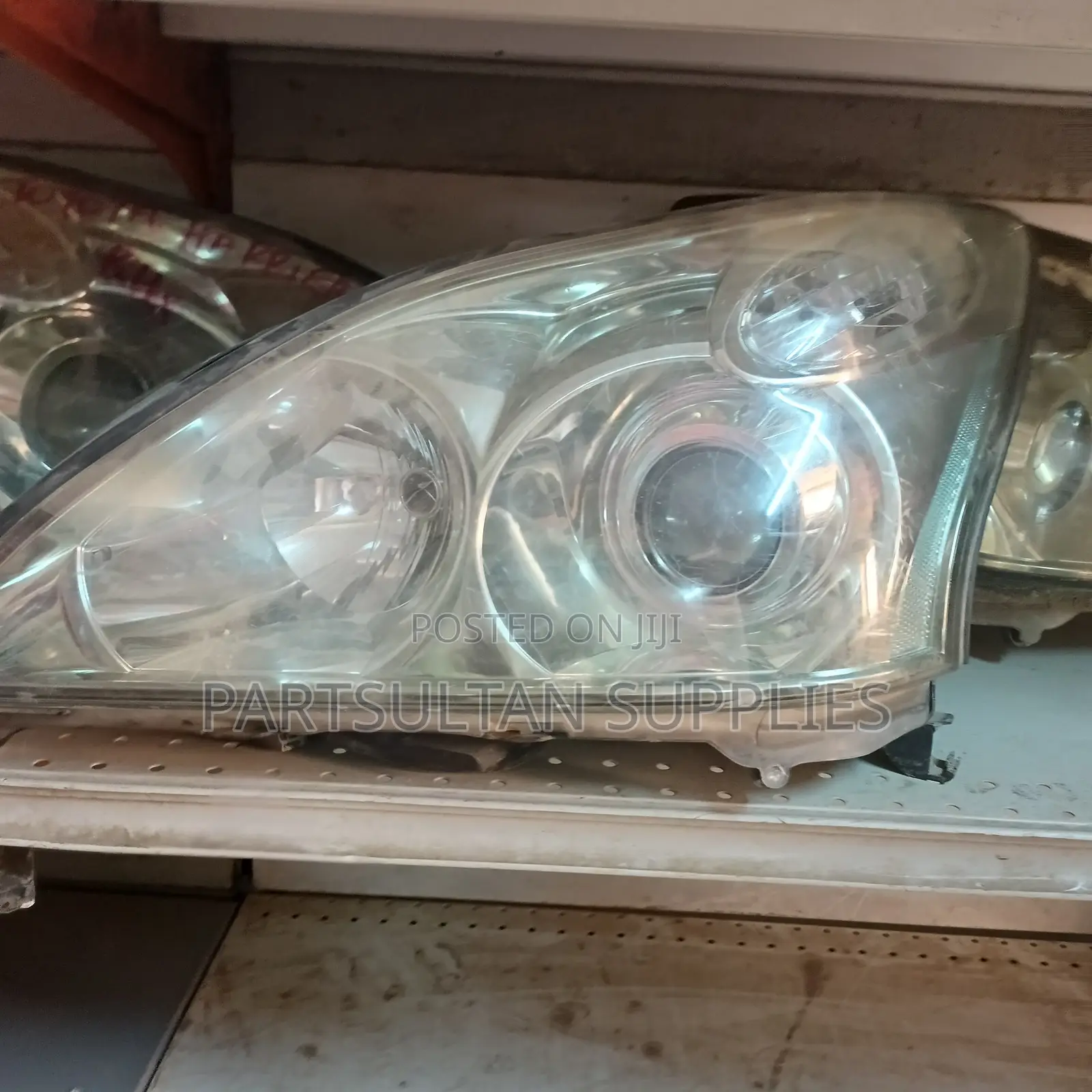Harrier Headlight 2008