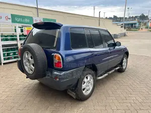 Toyota RAV4 2004 Blue