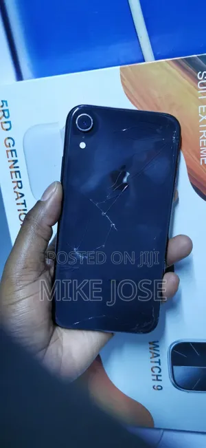 Apple iPhone XR 64 GB Gray