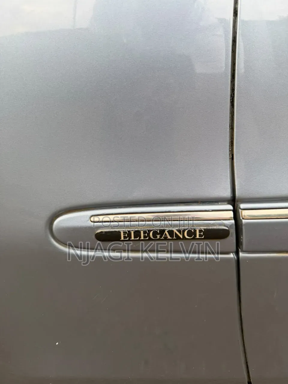 Mercedes-Benz E200 2005 Blue