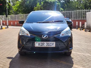 Toyota Vitz 1.3 FWD 5dr 2017 Black