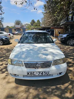Nissan Sunny 2003 White