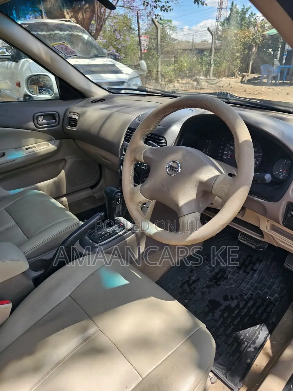 Nissan Sunny 2003 White