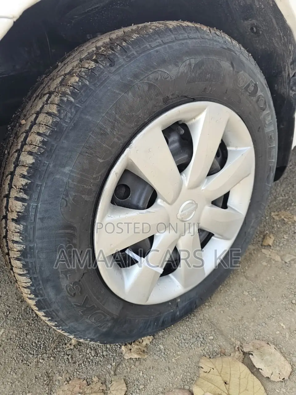 Nissan Sunny 2003 White