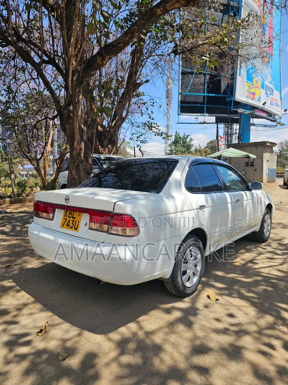 Nissan Sunny 2003 White
