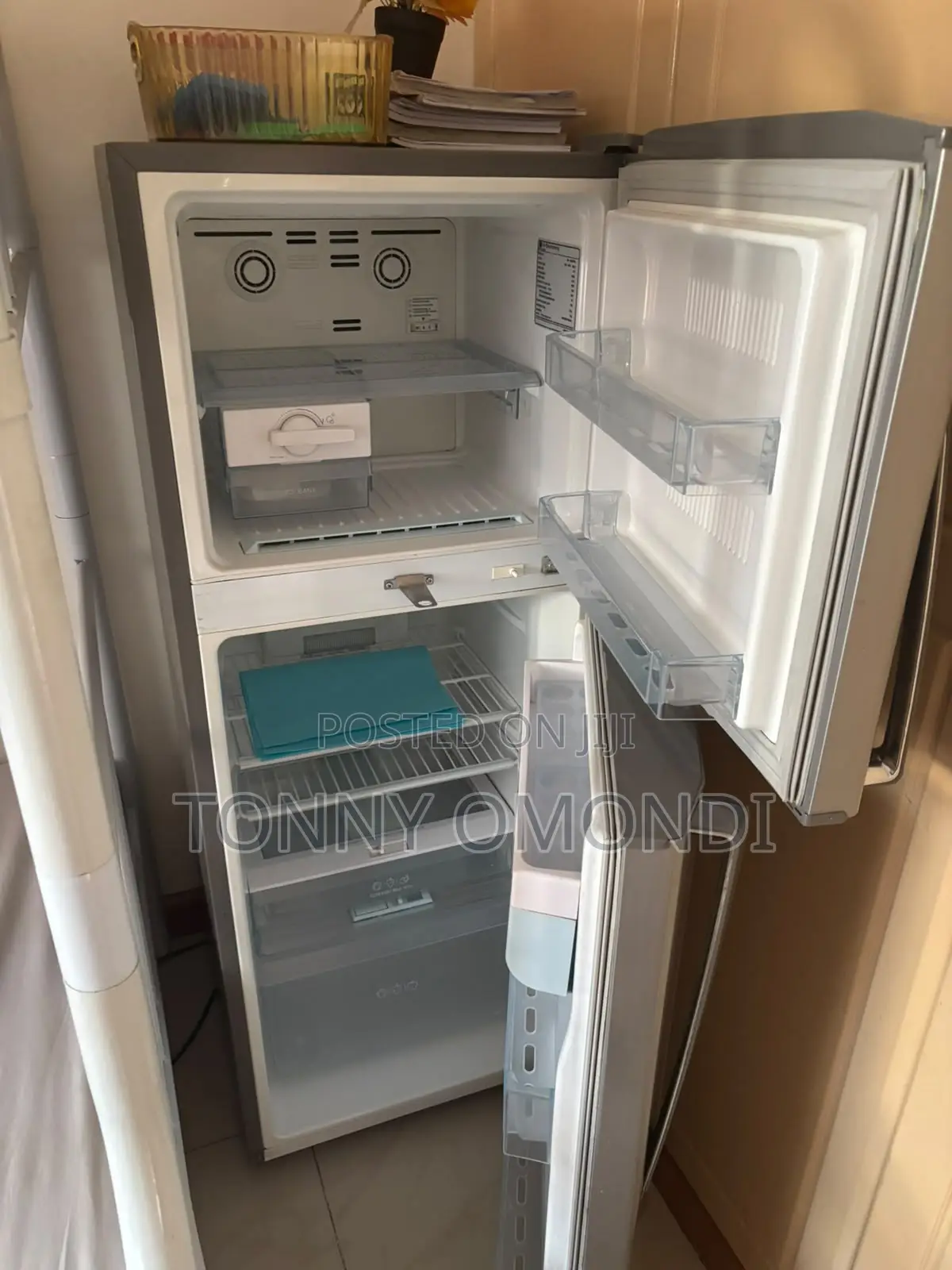 LG Fridge for Sale 240L