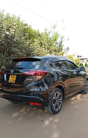 Honda Vezel 2018 Black