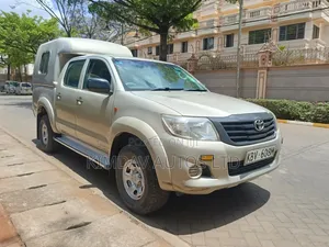 Toyota Hilux 2014 Silver