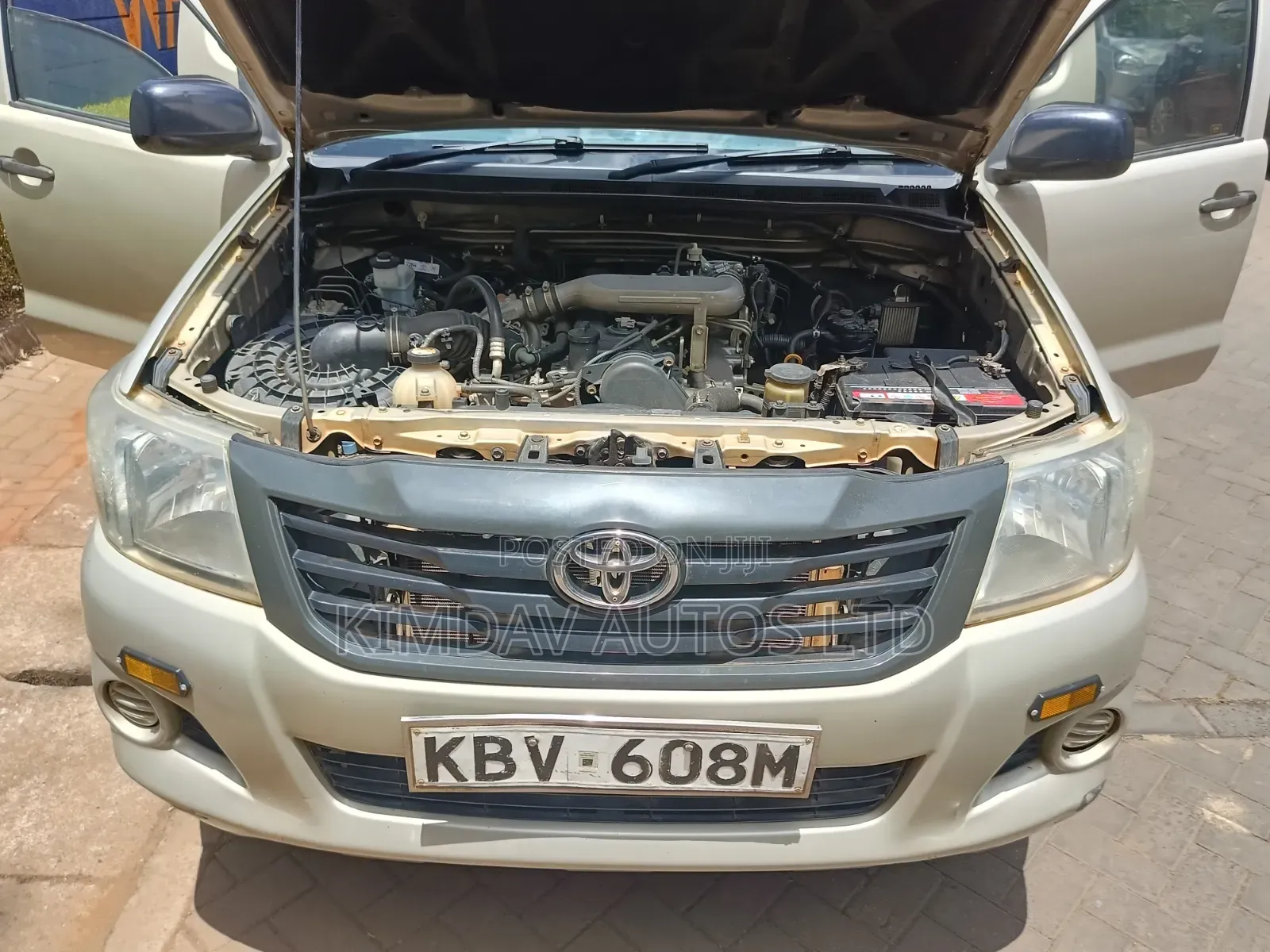 Toyota Hilux 2014 Silver