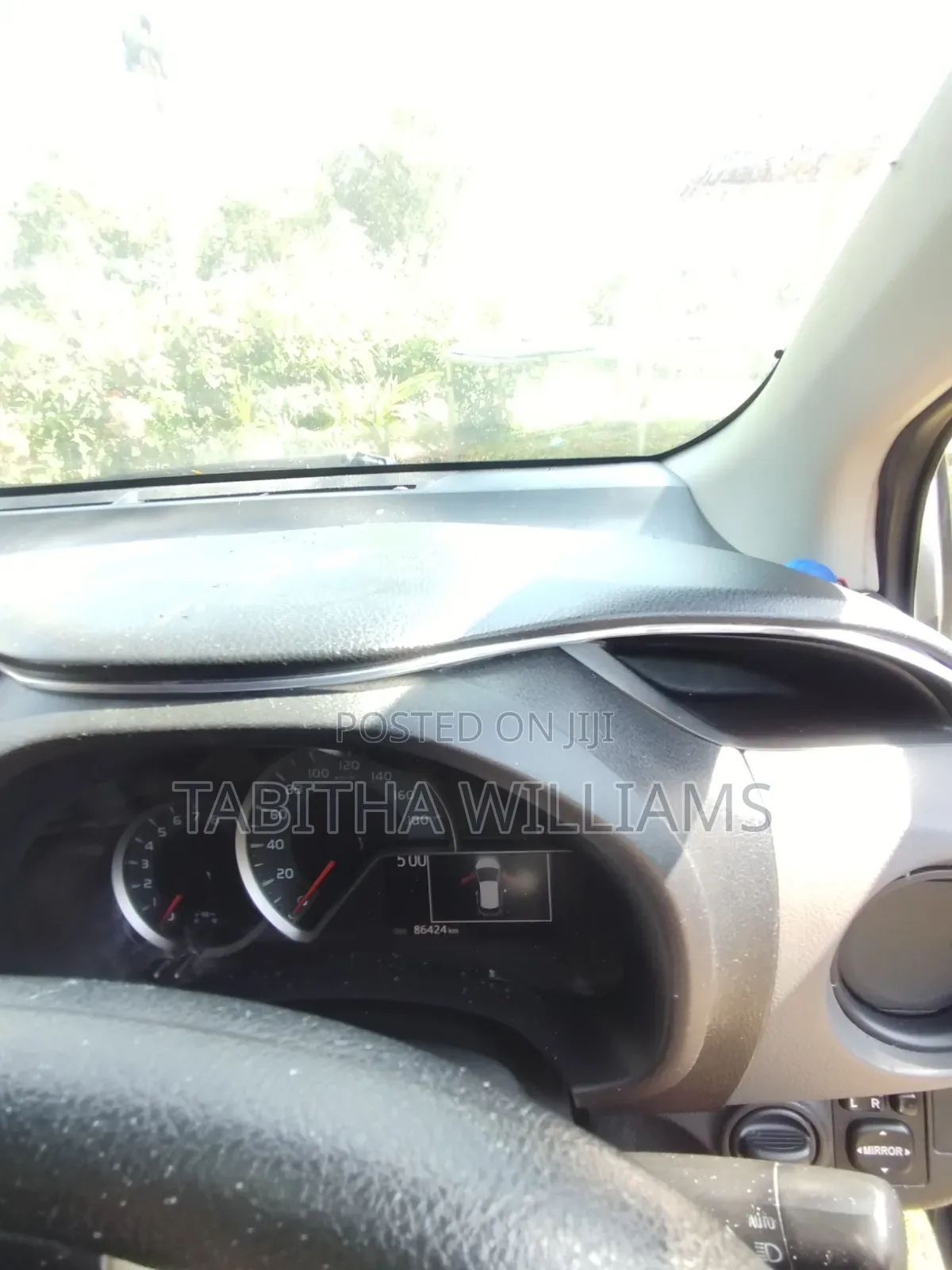 Toyota Vitz 2015 Silver