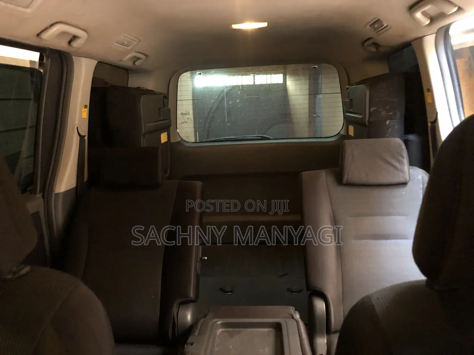 Toyota Voxy 2008 Silver