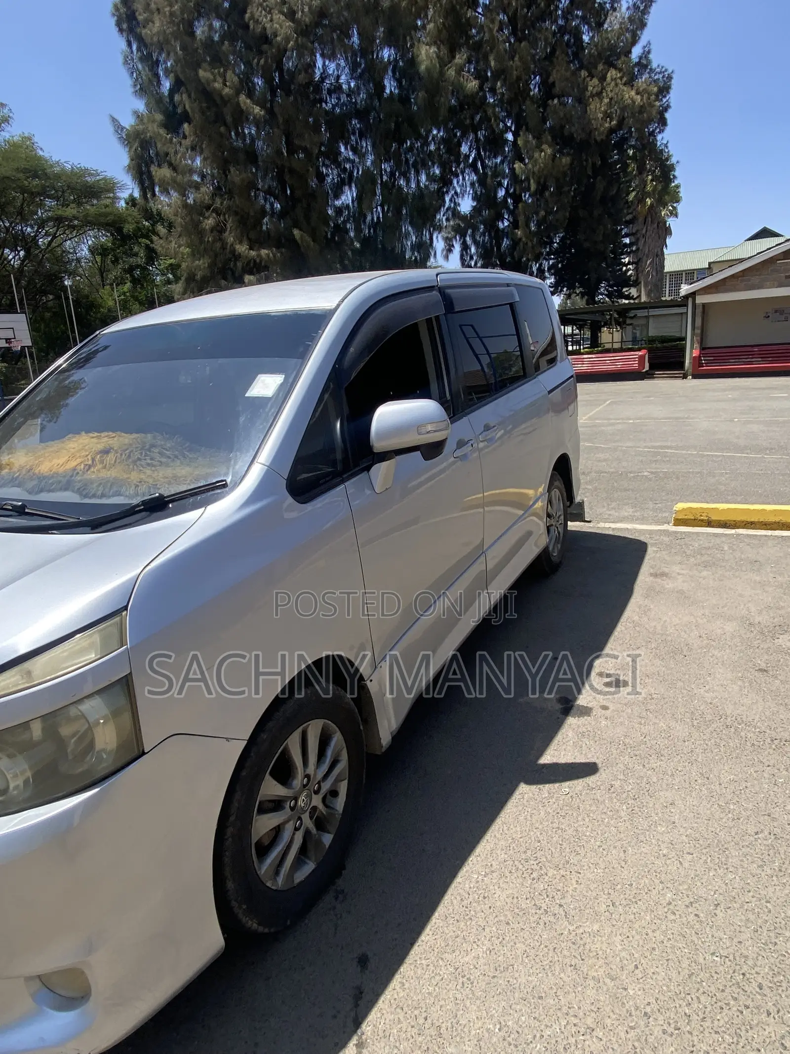 Toyota Voxy 2008 Silver
