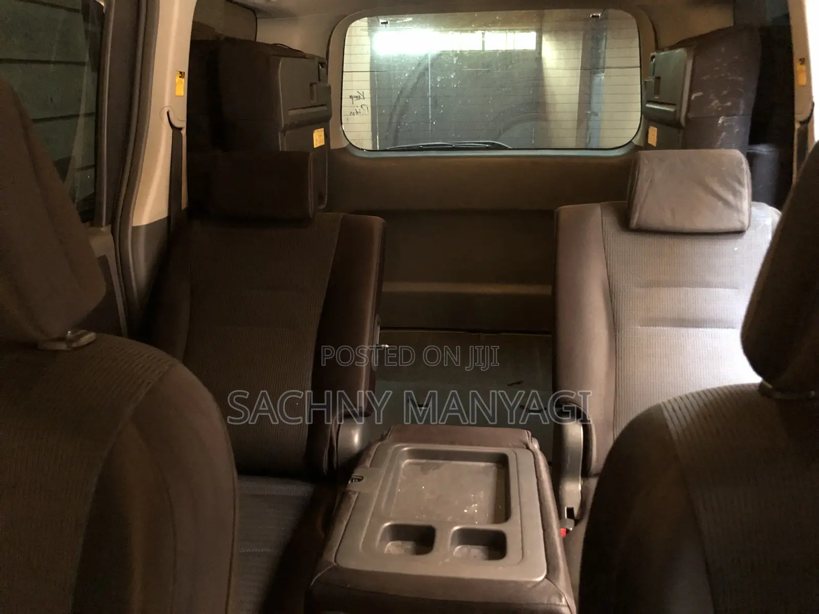 Toyota Voxy 2008 Silver
