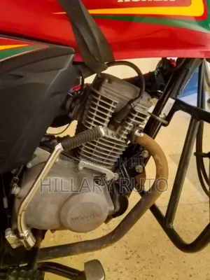 Honda CB 2024 Red