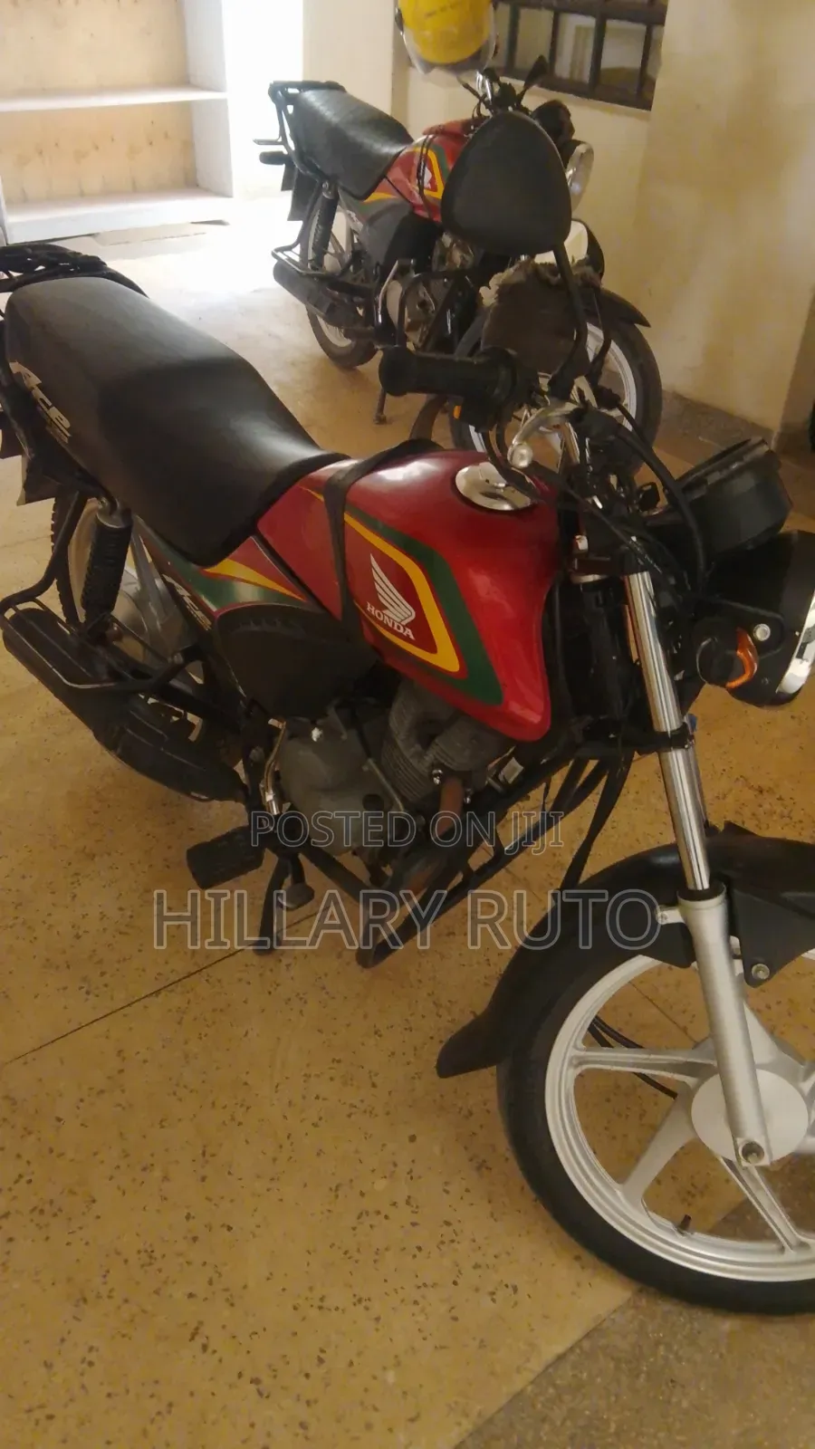 Honda CB 2024 Red