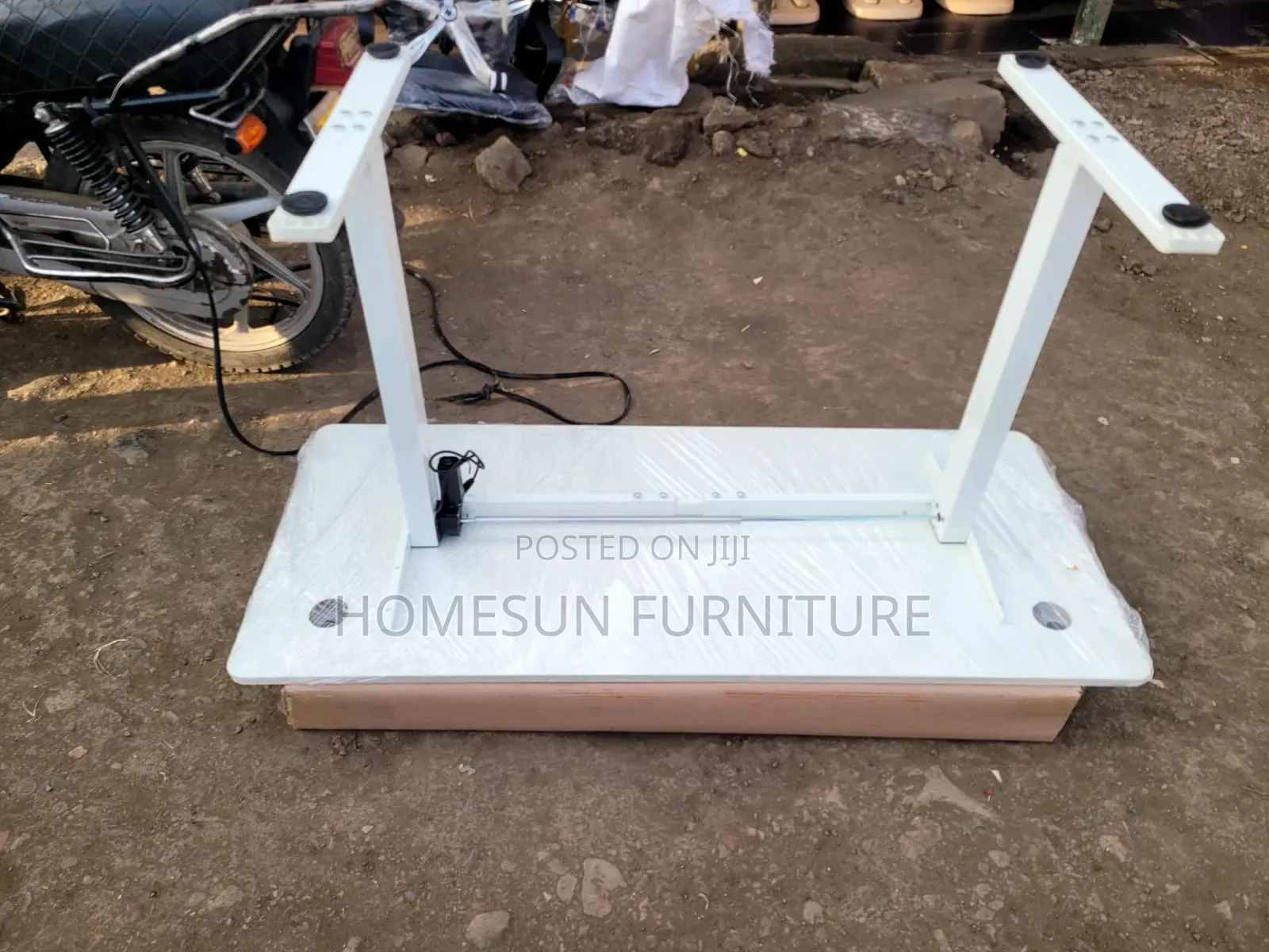 Adjustable Electric 1.4m Meters White