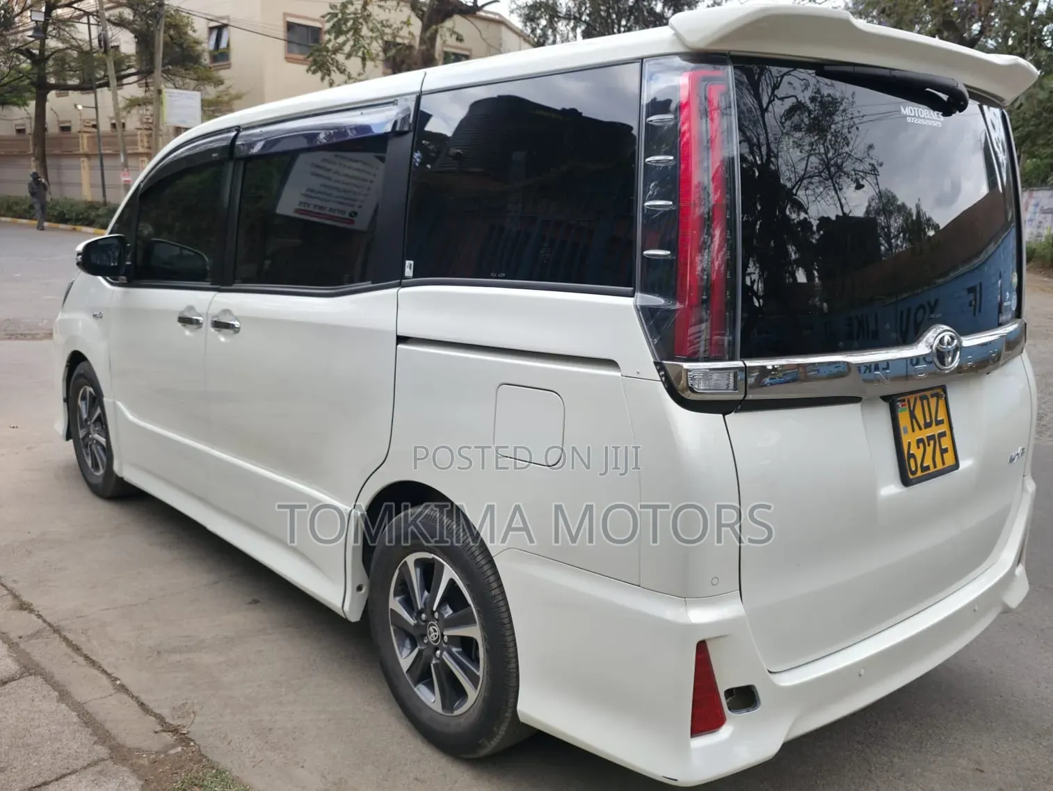 Toyota Noah 2019 White