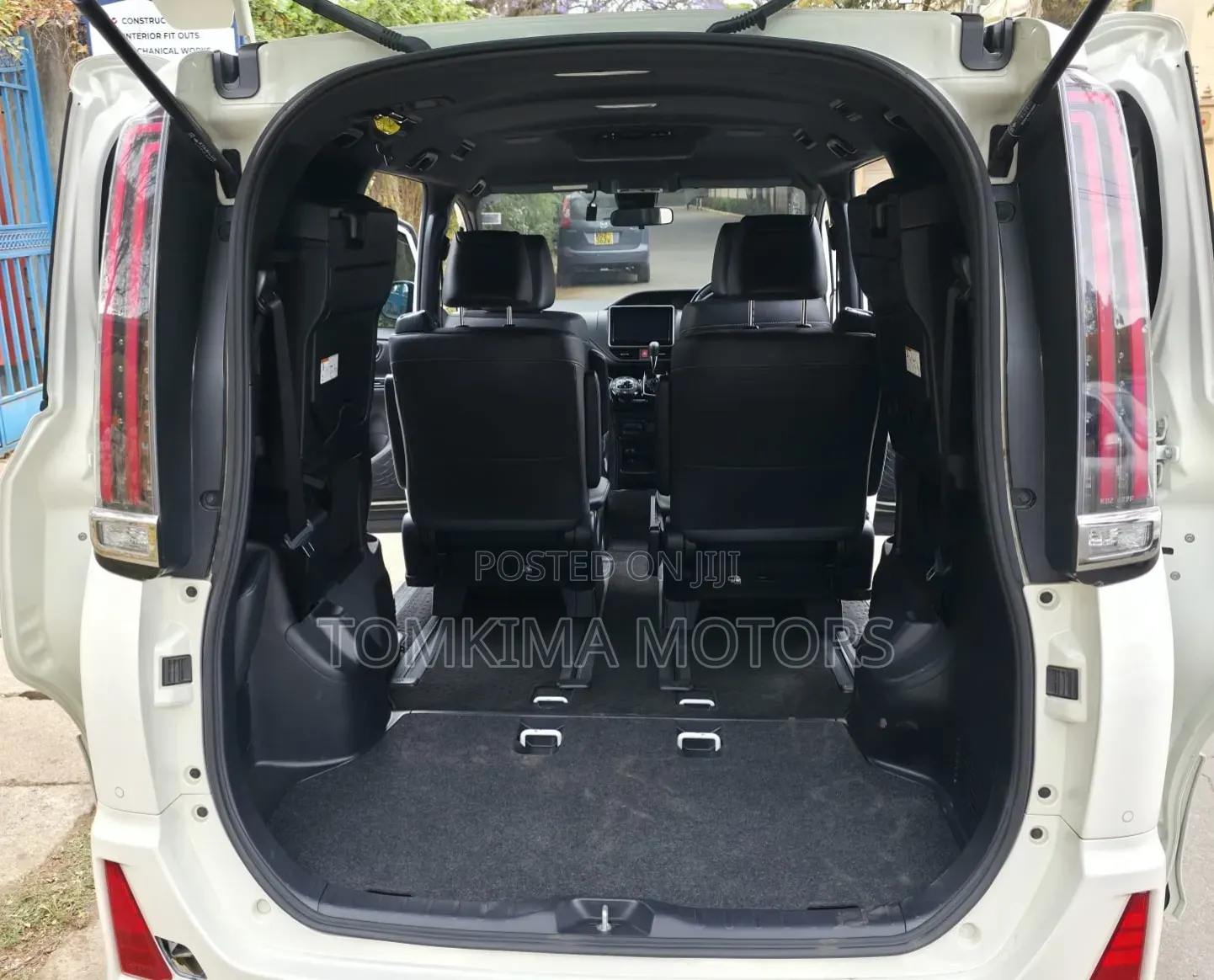 Toyota Noah 2019 White
