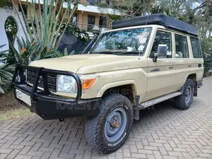 Toyota Land Cruiser 2012
