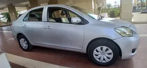 Toyota Belta 2011 Silver