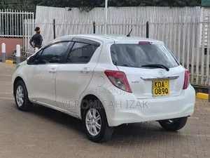 Toyota Vitz 2014 White