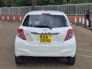 Toyota Vitz 2014 White