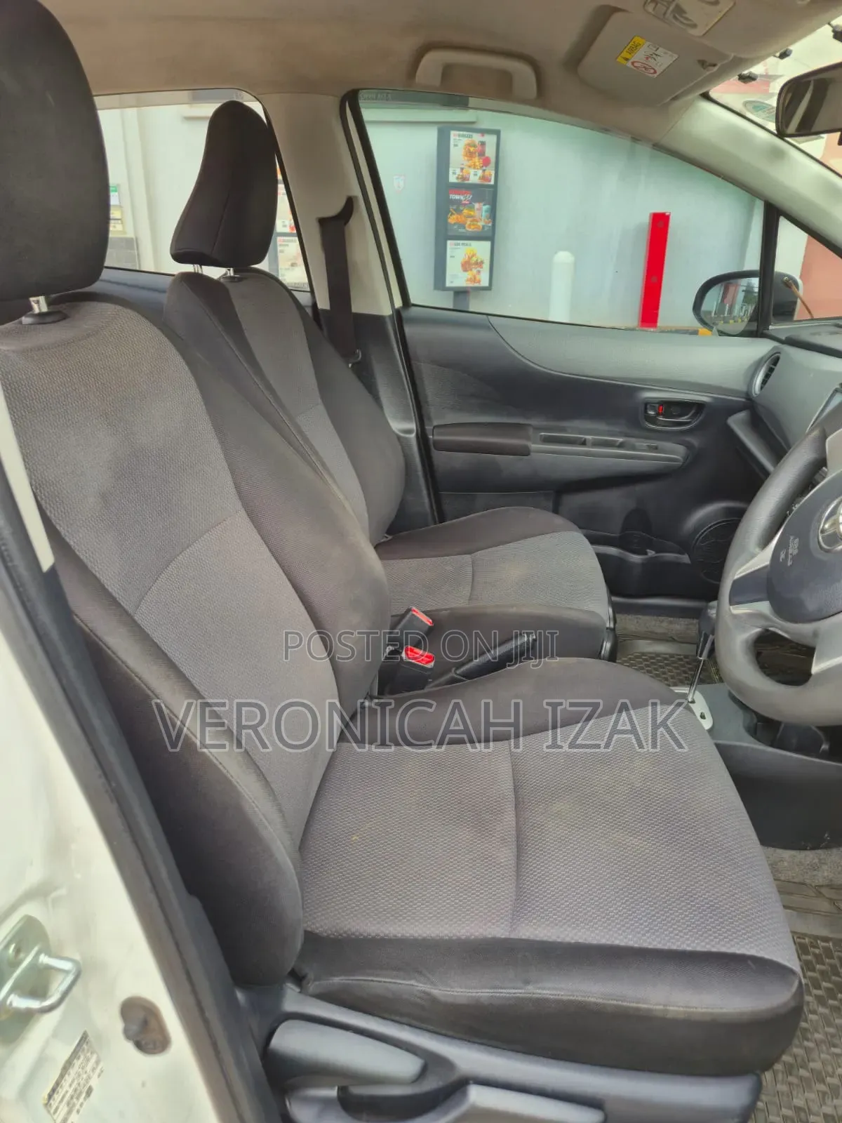 Toyota Vitz 2014 White