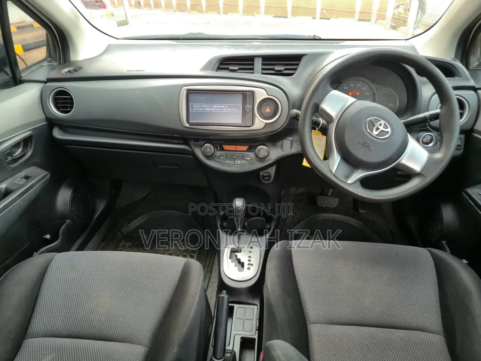 Toyota Vitz 2014 White
