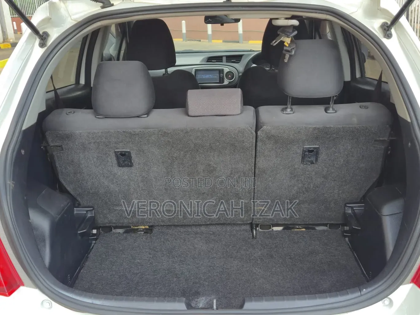Toyota Vitz 2014 White