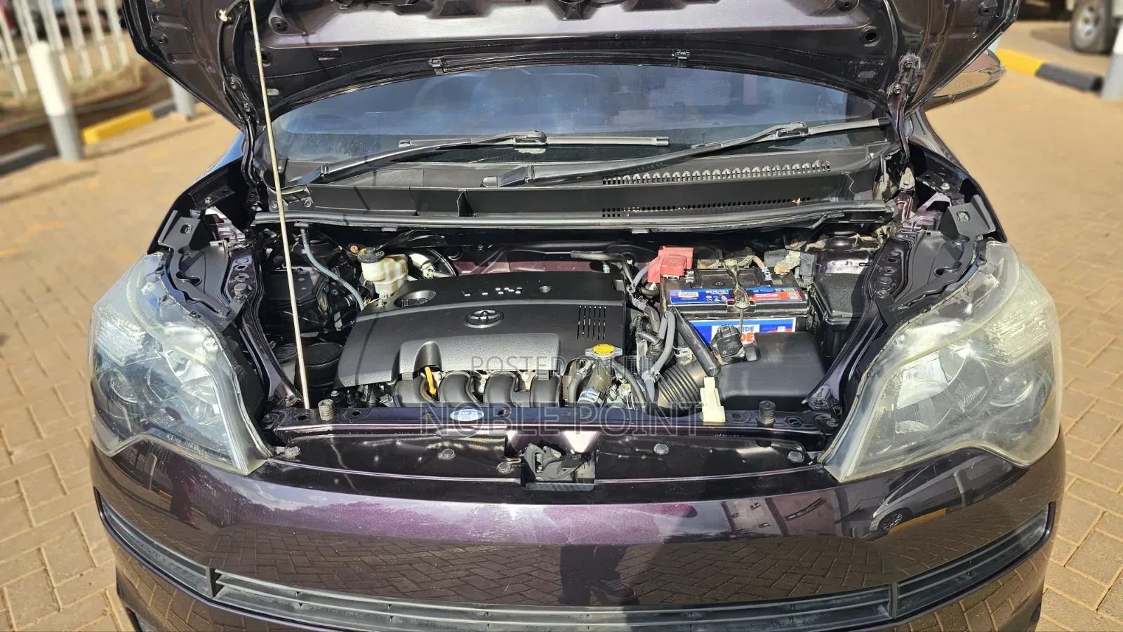 Toyota Spade 2014 Purple