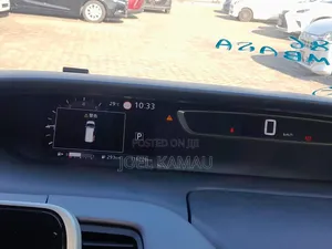 Nissan Serena 2019 Silver