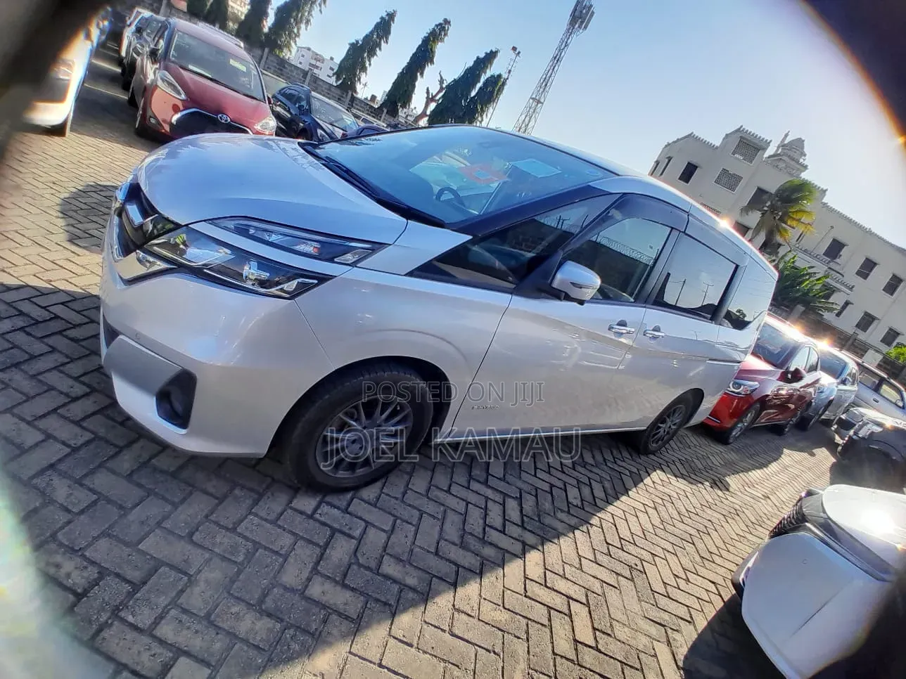 Nissan Serena 2019 Silver
