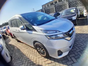Nissan Serena 2019 Silver