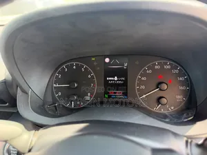 Toyota Yaris 2021 Blue